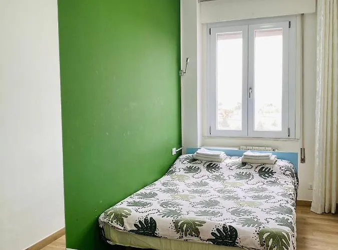 Venice Station House 梅斯特雷