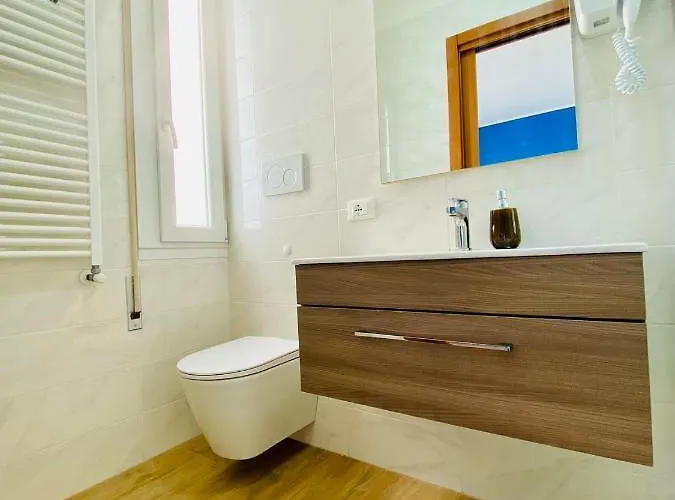 Venice Station House * 梅斯特雷