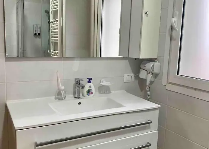 Venice Station House 民宿 *