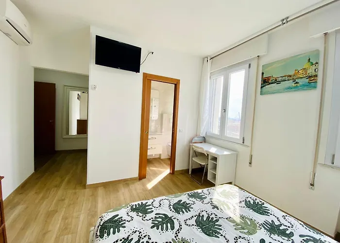 Venice Station House *