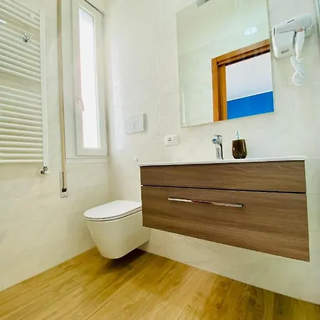 Venice Station House * 메스트레