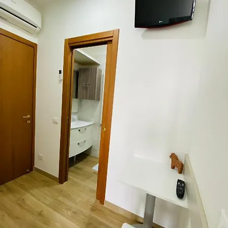 홈스테이 Venice Station House